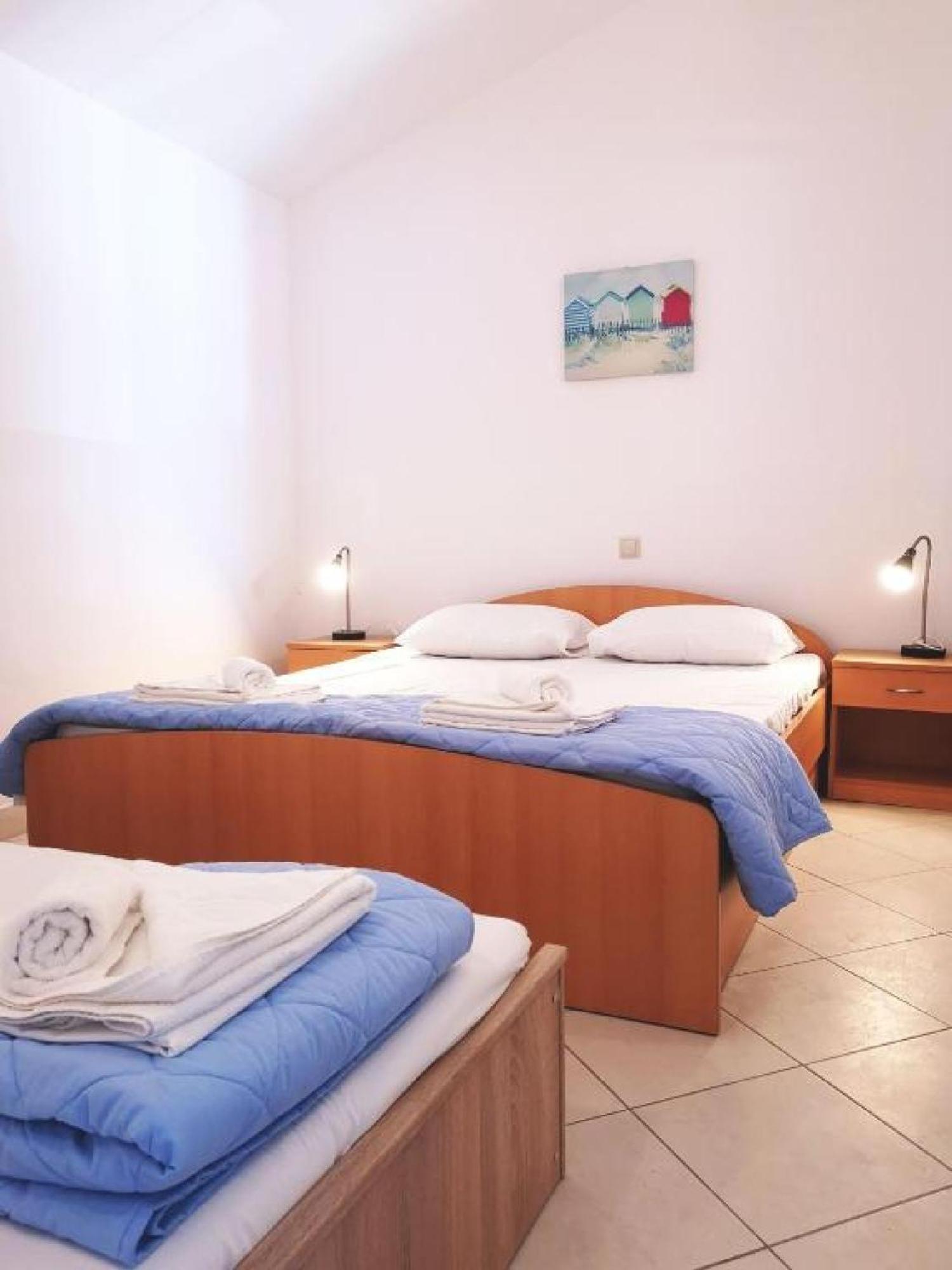 Lumbarda Resort Apartments Exterior photo