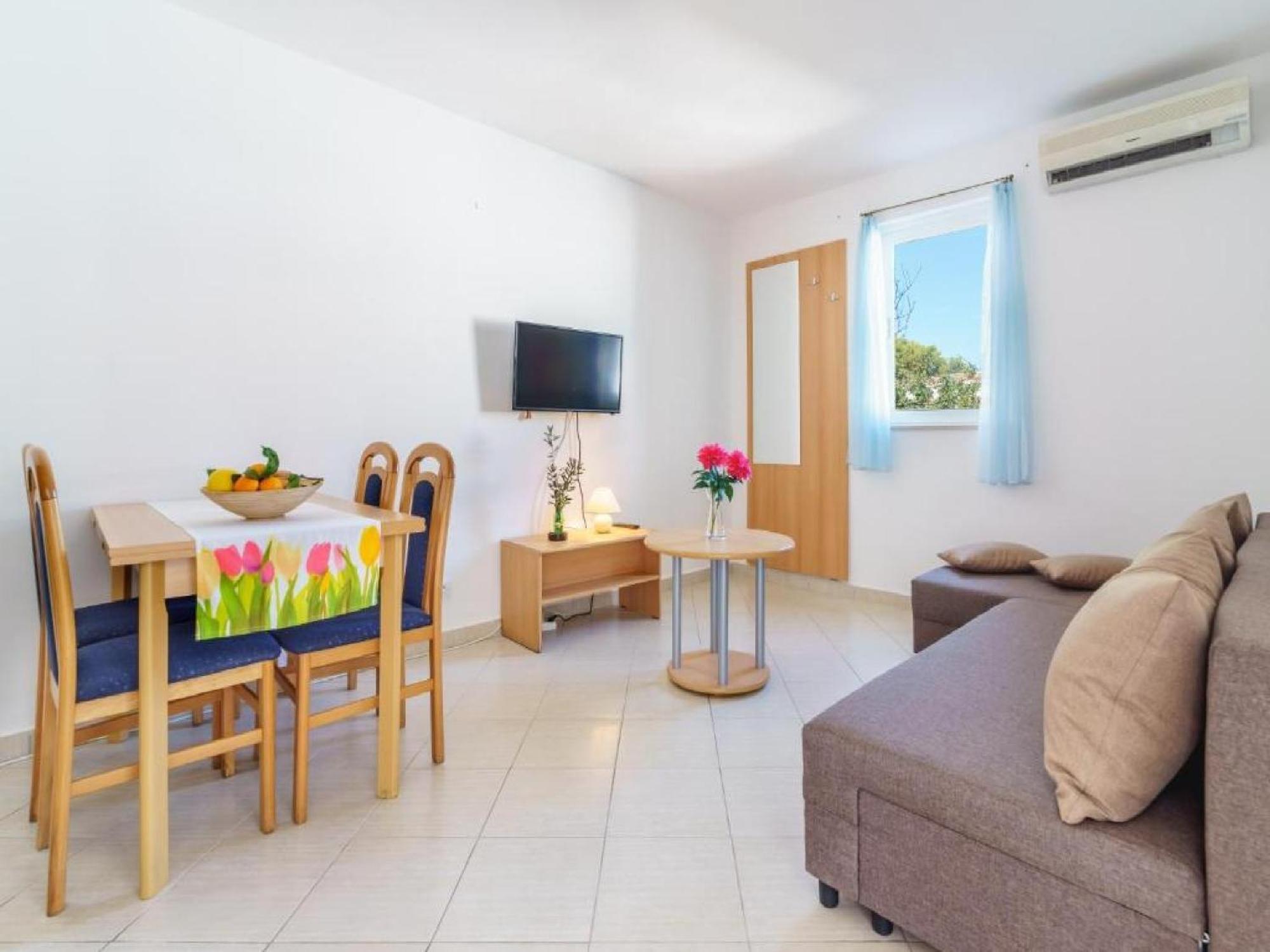 Lumbarda Resort Apartments Room photo
